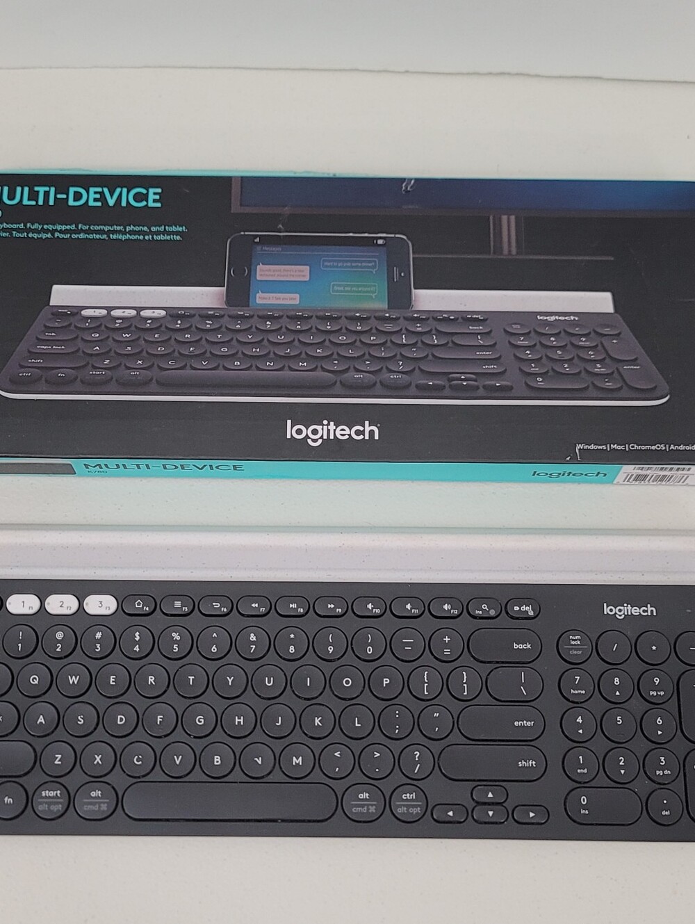 Logitech K780 Multi Device Wireless Keyboard Complete In Box!